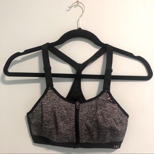 32B Victoria’s Secret sports bra